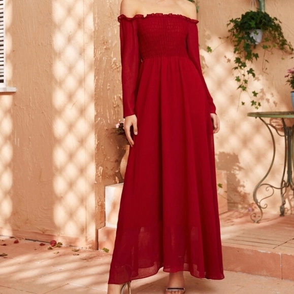 Off Shoulder Shirred bell sleeve dress - Picture 5 of 8